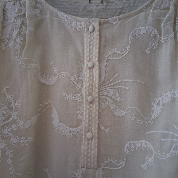 Aratta Beige with Cream Embroidered Long Sleeve Top Blouse NWT SZ M/L - Picture 2 of 8
